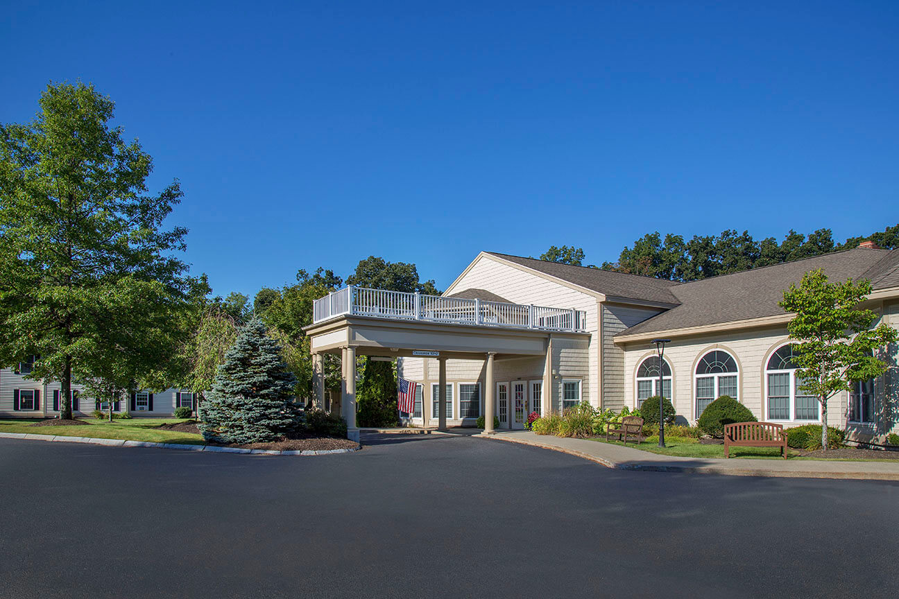 Benchmark Senior Living at Shrewsbury Crossings - Assisted Living and Memory Care in Shrewsbury, MA